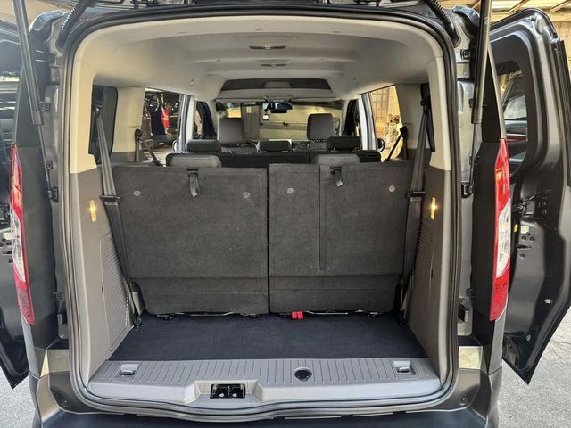 FORD福特 TOURNEO CONNECT  第14張相片