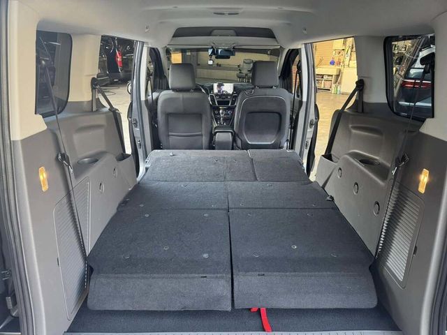 FORD福特 TOURNEO CONNECT  第15張相片