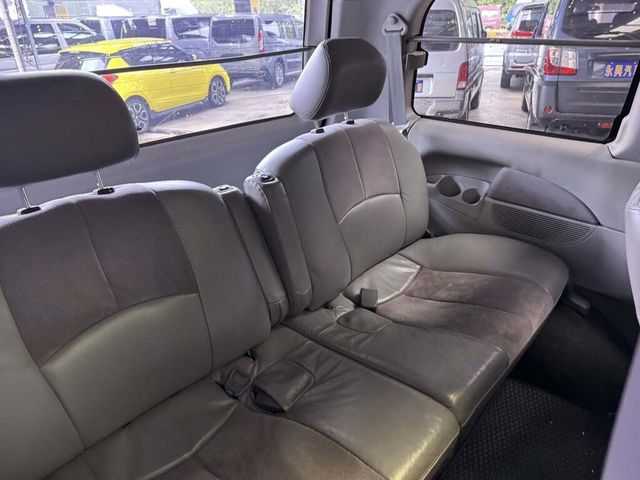 MITSUBISHI三菱 SPACE GEAR  第7張相片