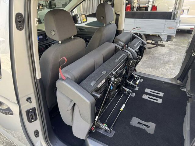 FORD福特 TOURNEO CONNECT  第10張相片