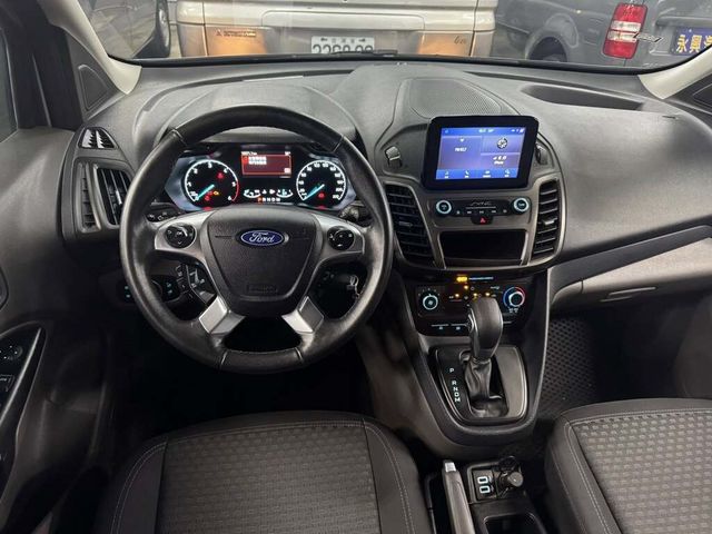 FORD福特 TOURNEO CONNECT  第6張相片