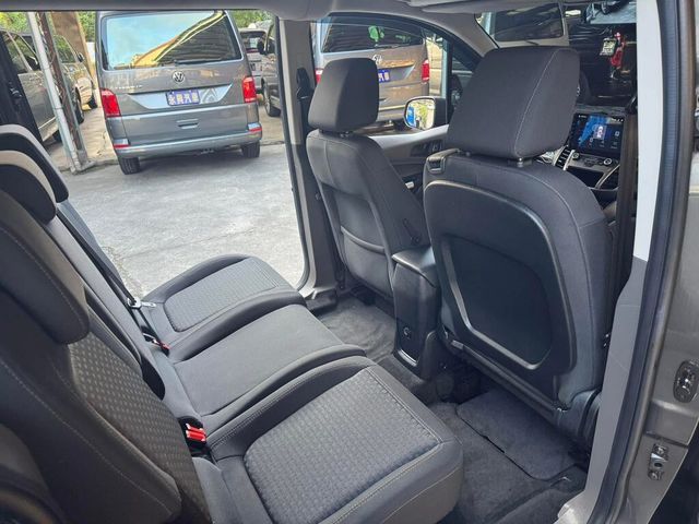 FORD福特 TOURNEO CONNECT  第10張相片