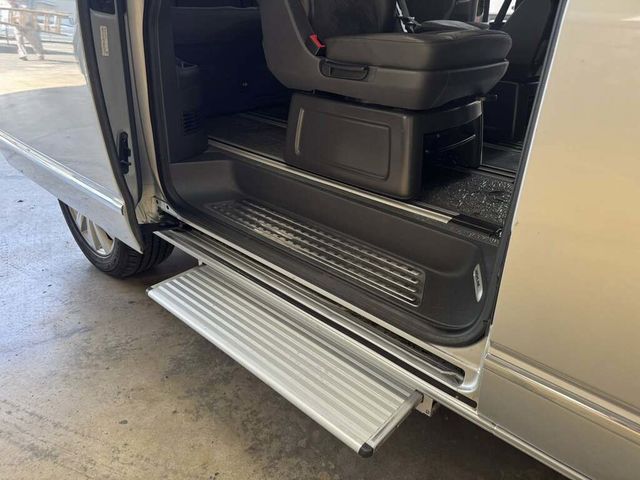 VOLKSWAGEN福斯 T5 MULTIVAN  第8張相片