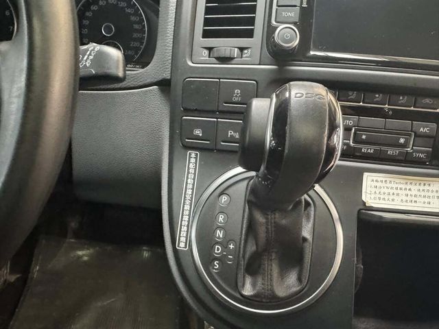 VOLKSWAGEN福斯 T5 MULTIVAN  第9張相片