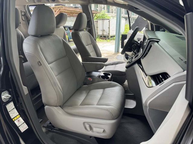 TOYOTA豐田 SIENNA  第5張相片
