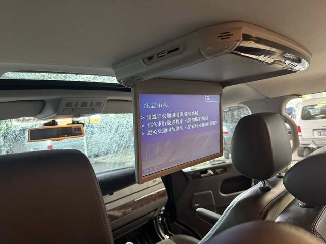 VOLKSWAGEN福斯 T5 MULTIVAN  第3張相片