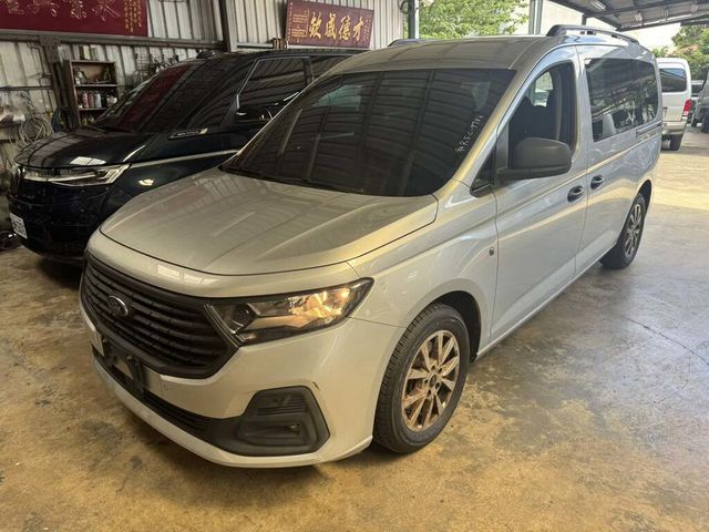 FORD福特 TOURNEO CONNECT  第1張相片