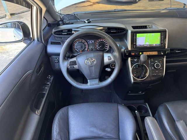 TOYOTA豐田 WISH  第3張相片