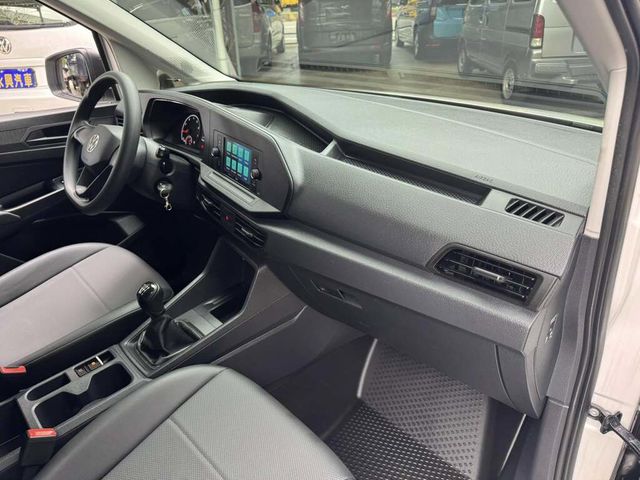 VOLKSWAGEN福斯 CADDY  第13張相片