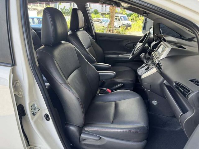 TOYOTA豐田 WISH  第10張相片