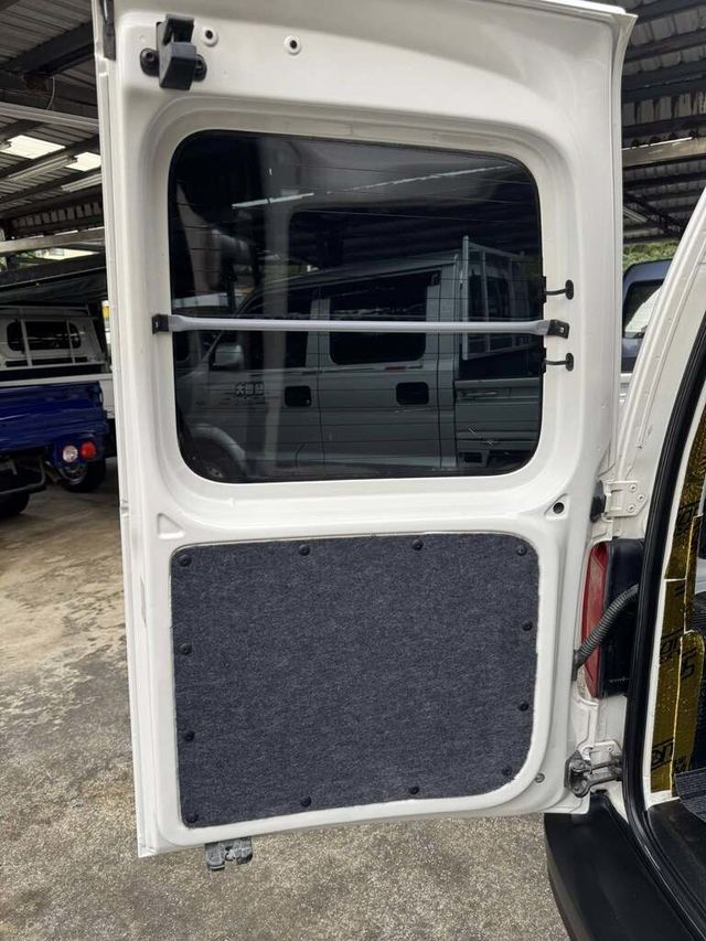 VOLKSWAGEN福斯 CADDY  第18張相片