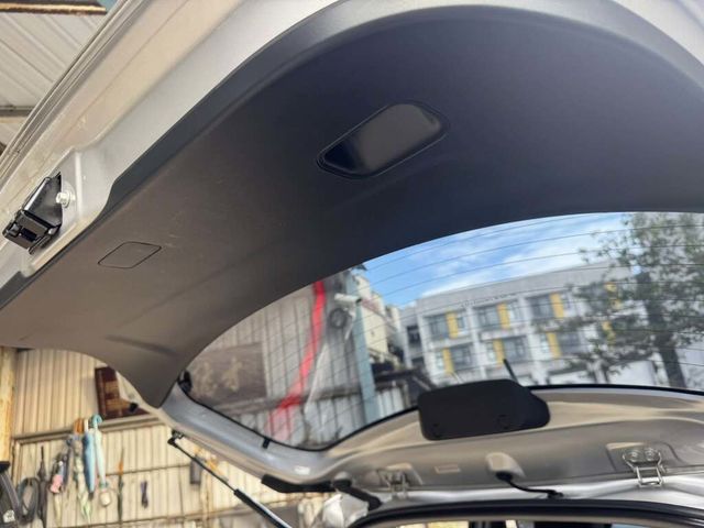 TOYOTA豐田 YARIS  第17張相片