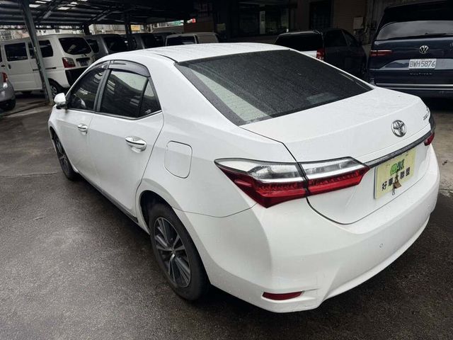 TOYOTA豐田 ALTIS  第3張相片