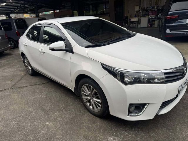 TOYOTA豐田 ALTIS  第4張相片
