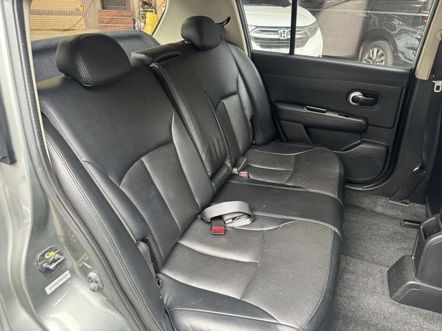 NISSAN日產 TIIDA  第9張相片