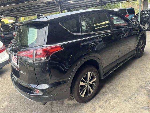 TOYOTA豐田 RAV4  第6張相片