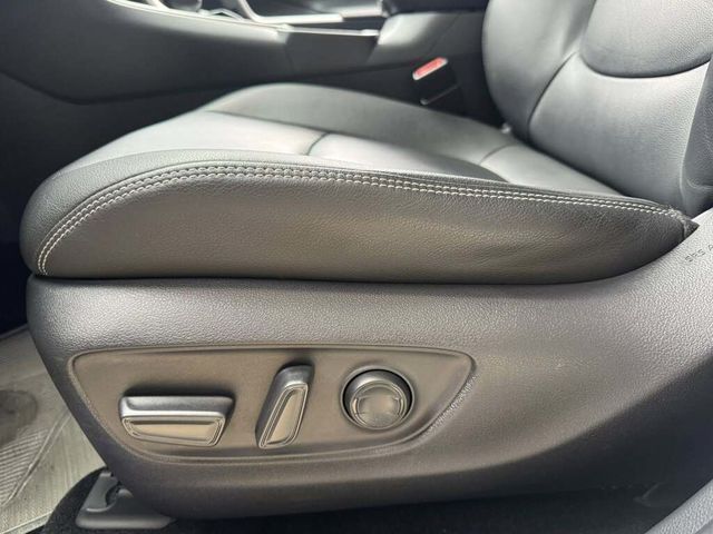 TOYOTA豐田 RAV4  第7張相片