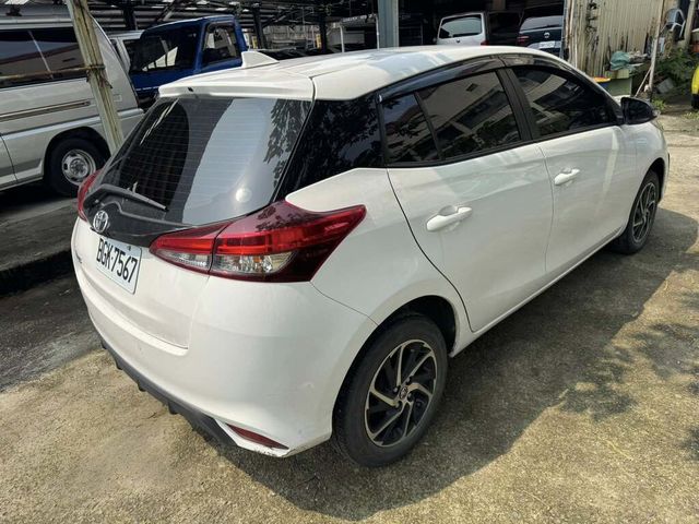 TOYOTA豐田 YARIS  第2張相片