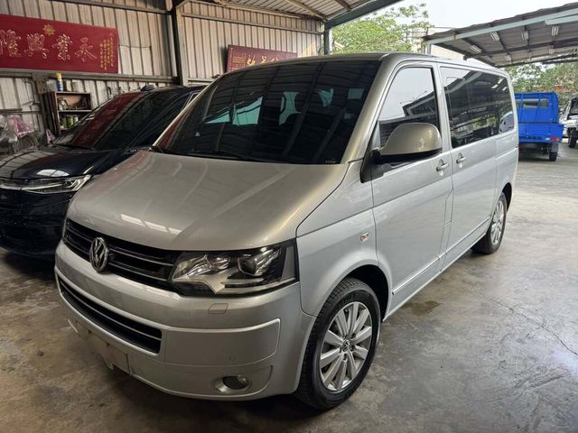 VOLKSWAGEN福斯 T5 MULTIVAN  第1張相片