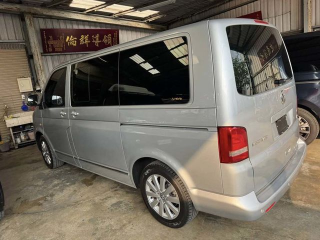 VOLKSWAGEN福斯 T5 MULTIVAN  第4張相片