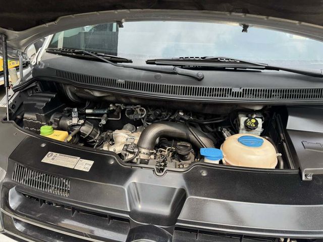 VOLKSWAGEN福斯 T5 MULTIVAN  第8張相片