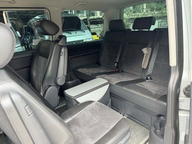 VOLKSWAGEN福斯 T5 MULTIVAN  第11張相片
