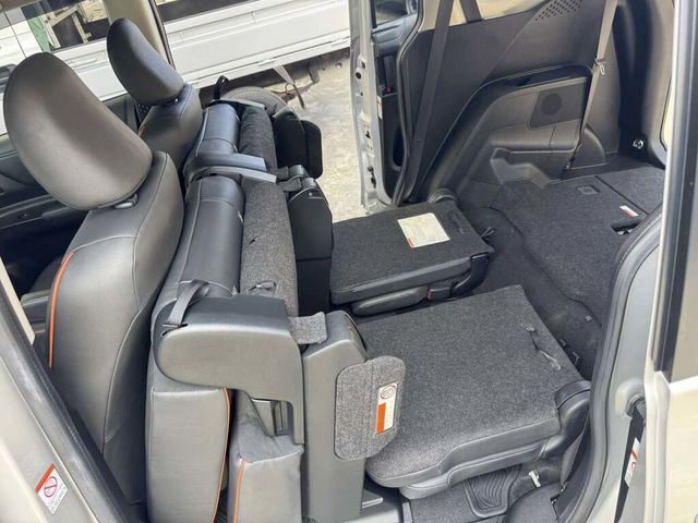 TOYOTA豐田 SIENTA  第12張相片