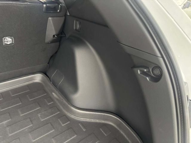 TOYOTA豐田 YARIS CROSS  第18張相片