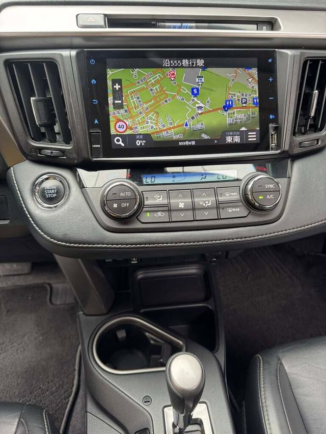 TOYOTA豐田 RAV4  第3張相片