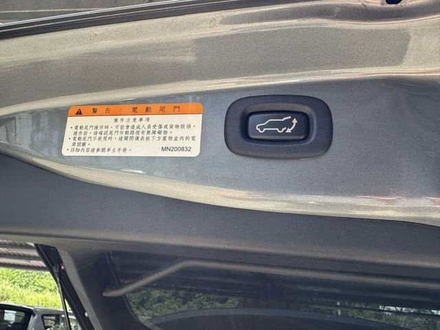 MITSUBISHI三菱 OUTLANDER  第3張相片