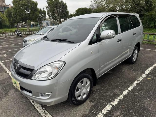 TOYOTA豐田 INNOVA  第1張相片