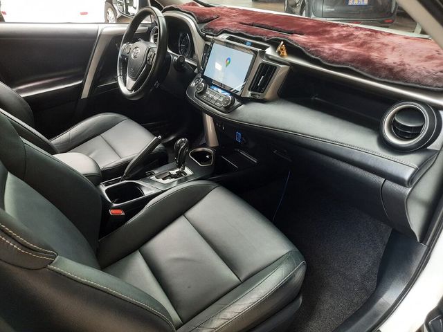 TOYOTA豐田 RAV4  第8張相片
