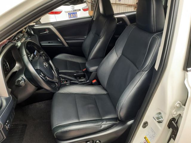 TOYOTA豐田 RAV4  第11張相片