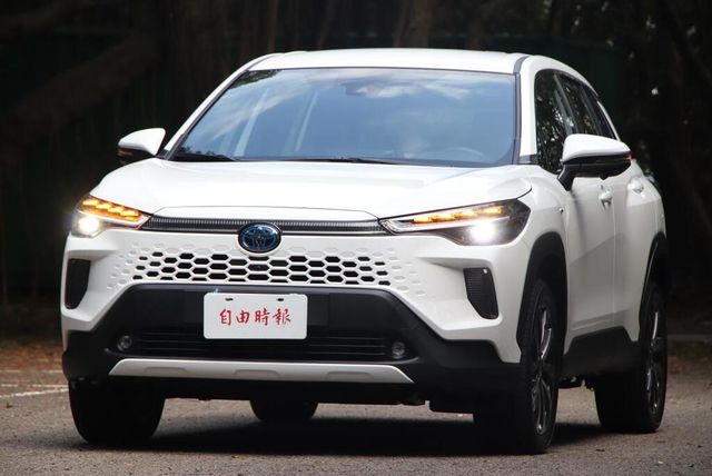 TOYOTA豐田 COROLLA CROSS HYBRID  第1張相片
