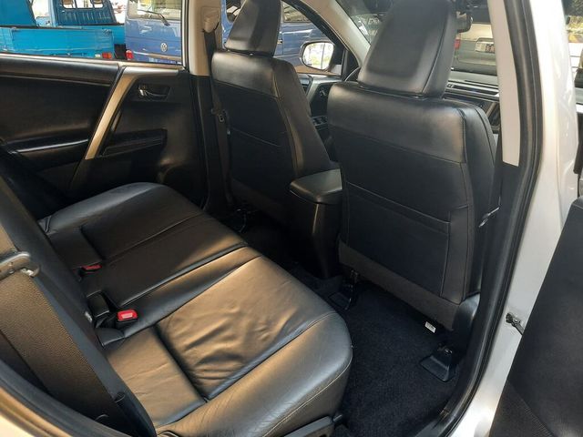 TOYOTA豐田 RAV4  第9張相片