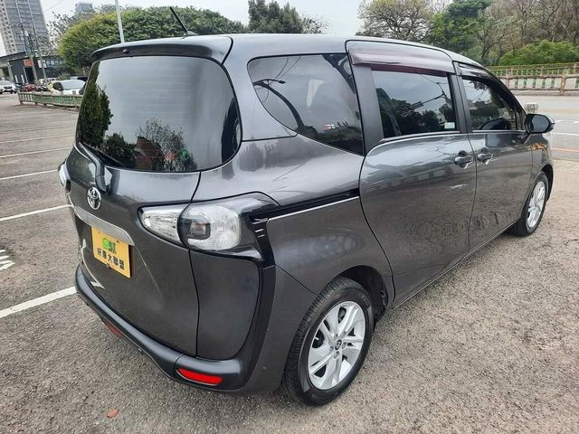 TOYOTA豐田 SIENTA  第2張相片