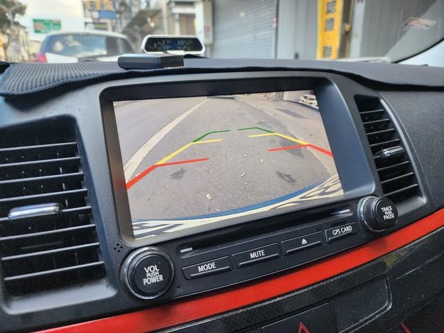 MITSUBISHI三菱 LANCER IO  第12張相片