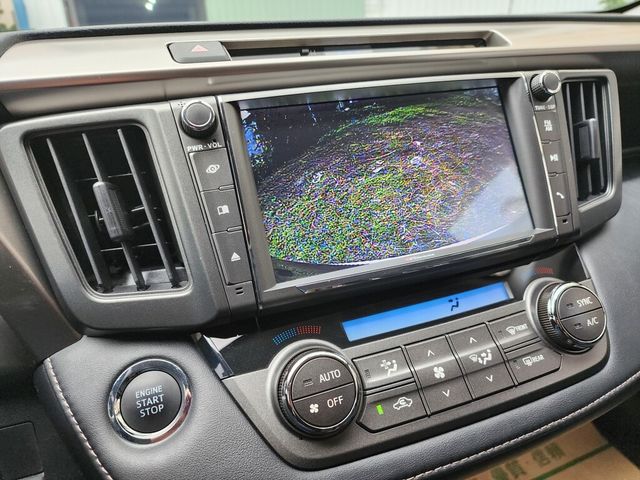 TOYOTA豐田 RAV4  第13張相片