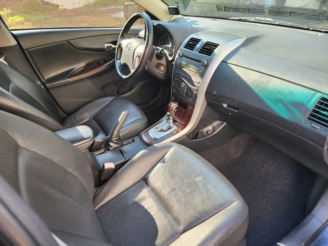 TOYOTA豐田 ALTIS  第7張相片