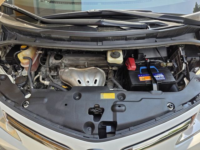 TOYOTA豐田 PREVIA  第6張相片