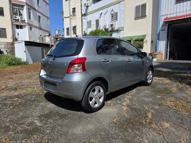 TOYOTA豐田 YARIS  第2張相片