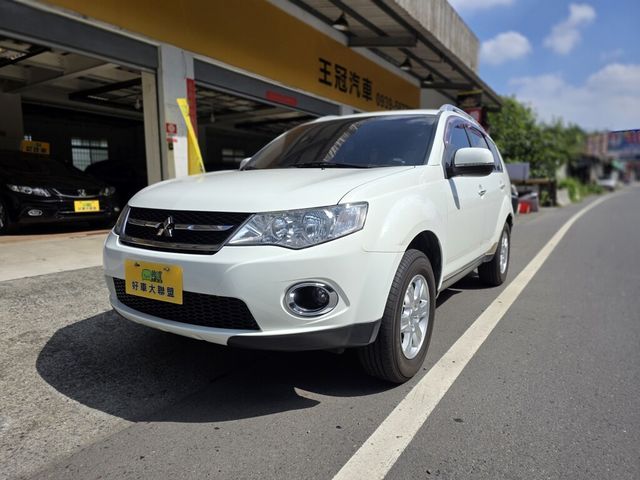 MITSUBISHI三菱 OUTLANDER  第1張相片