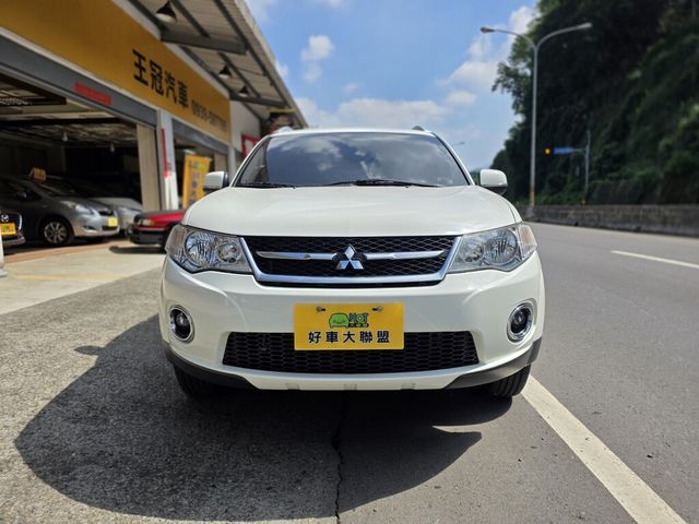 MITSUBISHI三菱 OUTLANDER  第3張相片