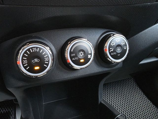 MITSUBISHI三菱 OUTLANDER  第8張相片