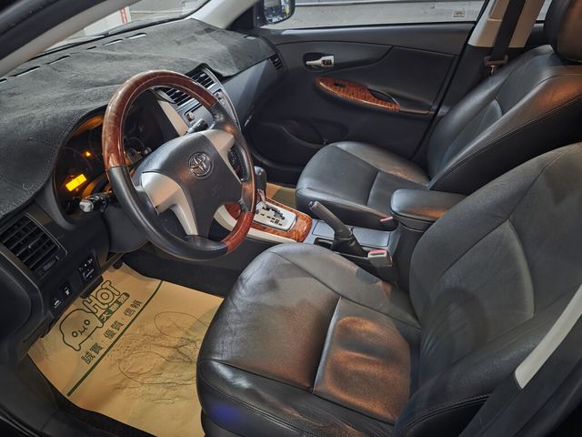 TOYOTA豐田 ALTIS  第7張相片