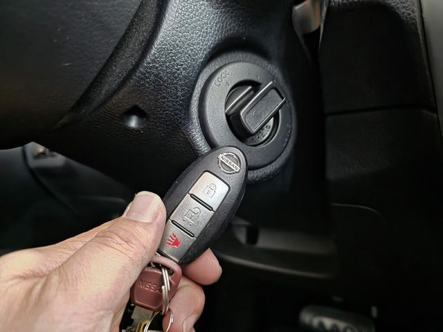 NISSAN日產 LIVINA  第10張相片