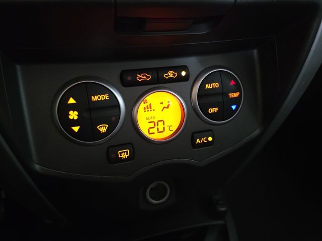 NISSAN日產 LIVINA  第11張相片