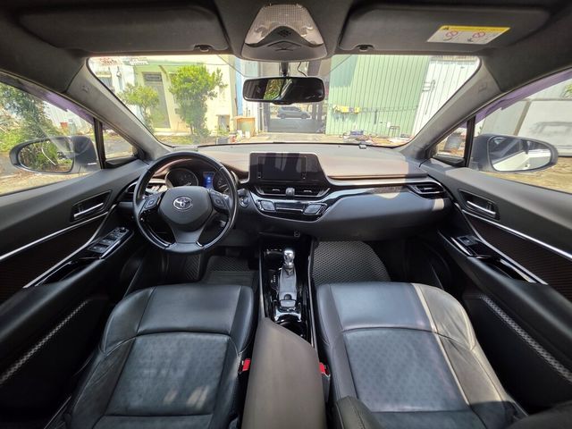 TOYOTA豐田 C-HR  第5張相片