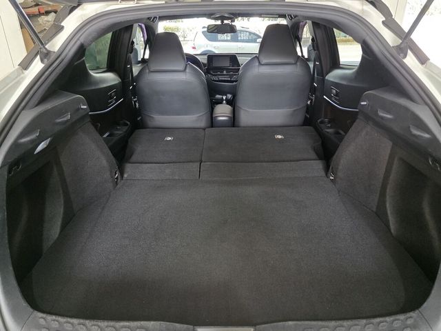 TOYOTA豐田 C-HR  第7張相片