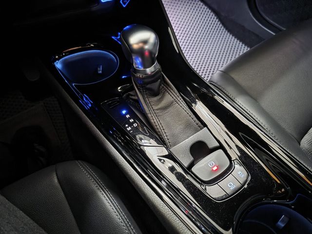 TOYOTA豐田 C-HR  第12張相片